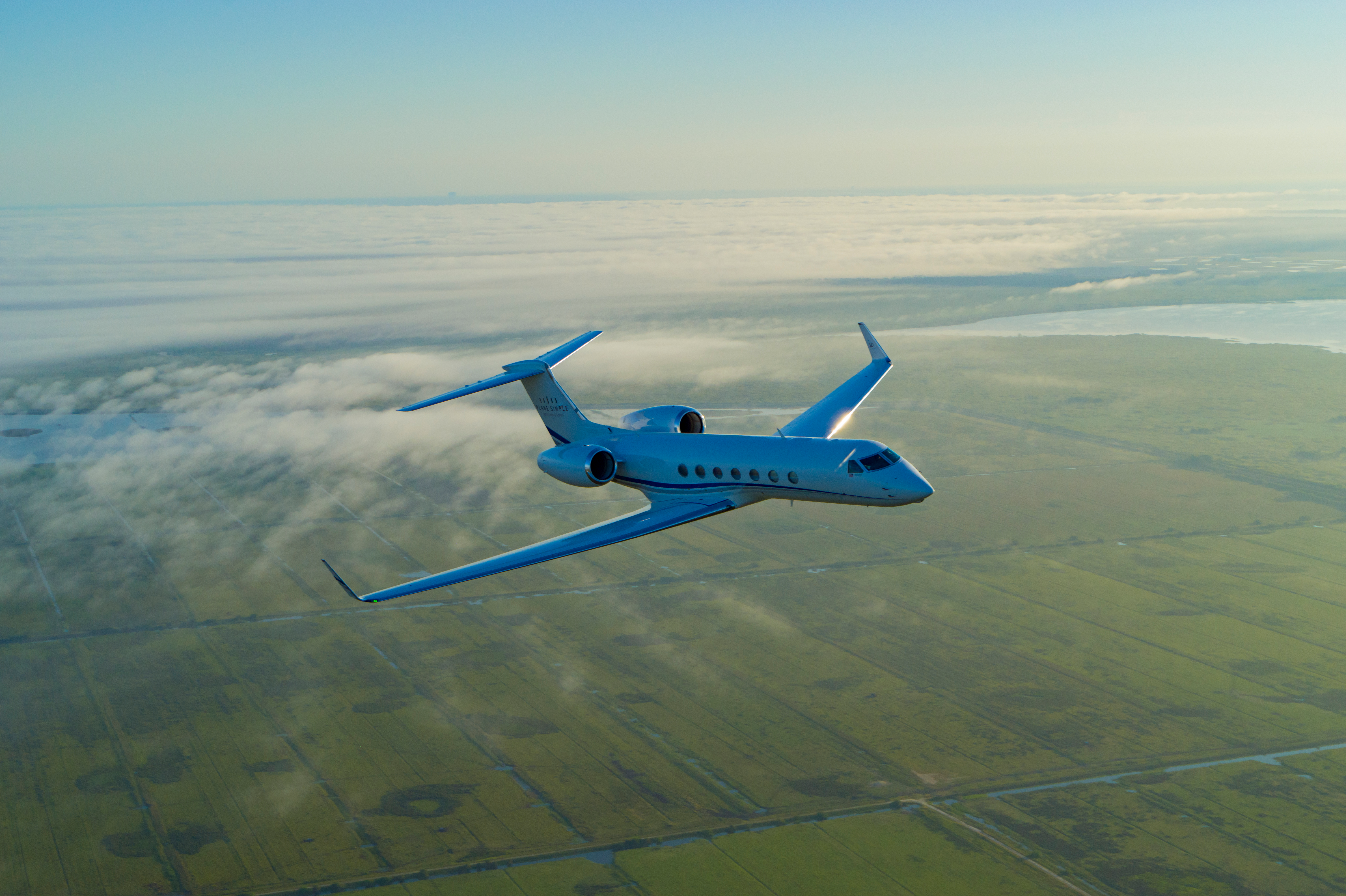 Gulfstream G550 flying over the Everglades